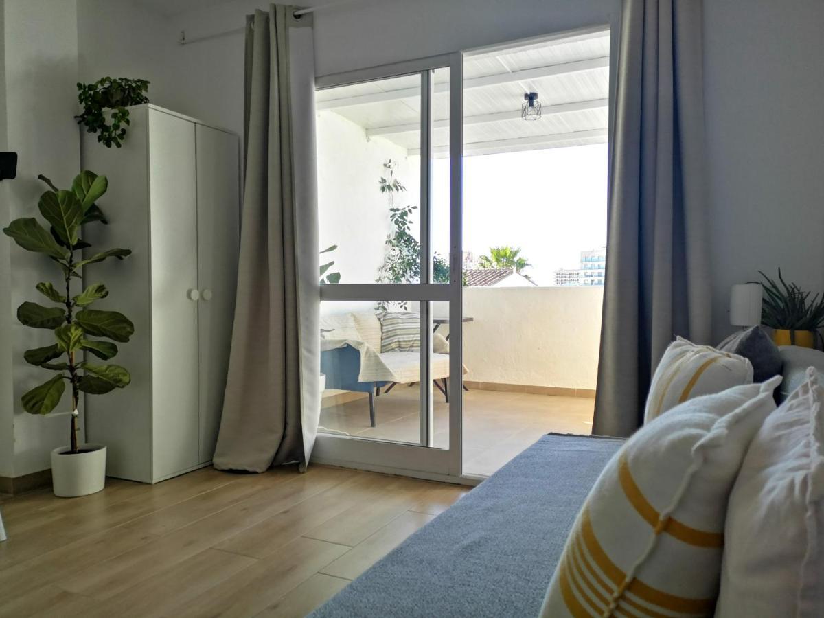 بينالماذينا Lomas De Benalmar Apartment Av Las Palmeras المظهر الخارجي الصورة